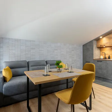 Urban Five #3 - Stylish One-bedroom With Kitchen & Parking Veliko Tarnovo
