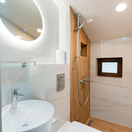 Lejlighed Urban Five #3 - Stylish One-bedroom With Kitchen & Parking Veliko Tarnovo